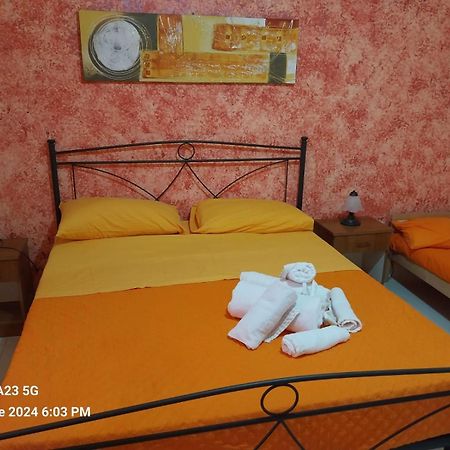 切萨雷奥港Holiday House公寓 外观 照片