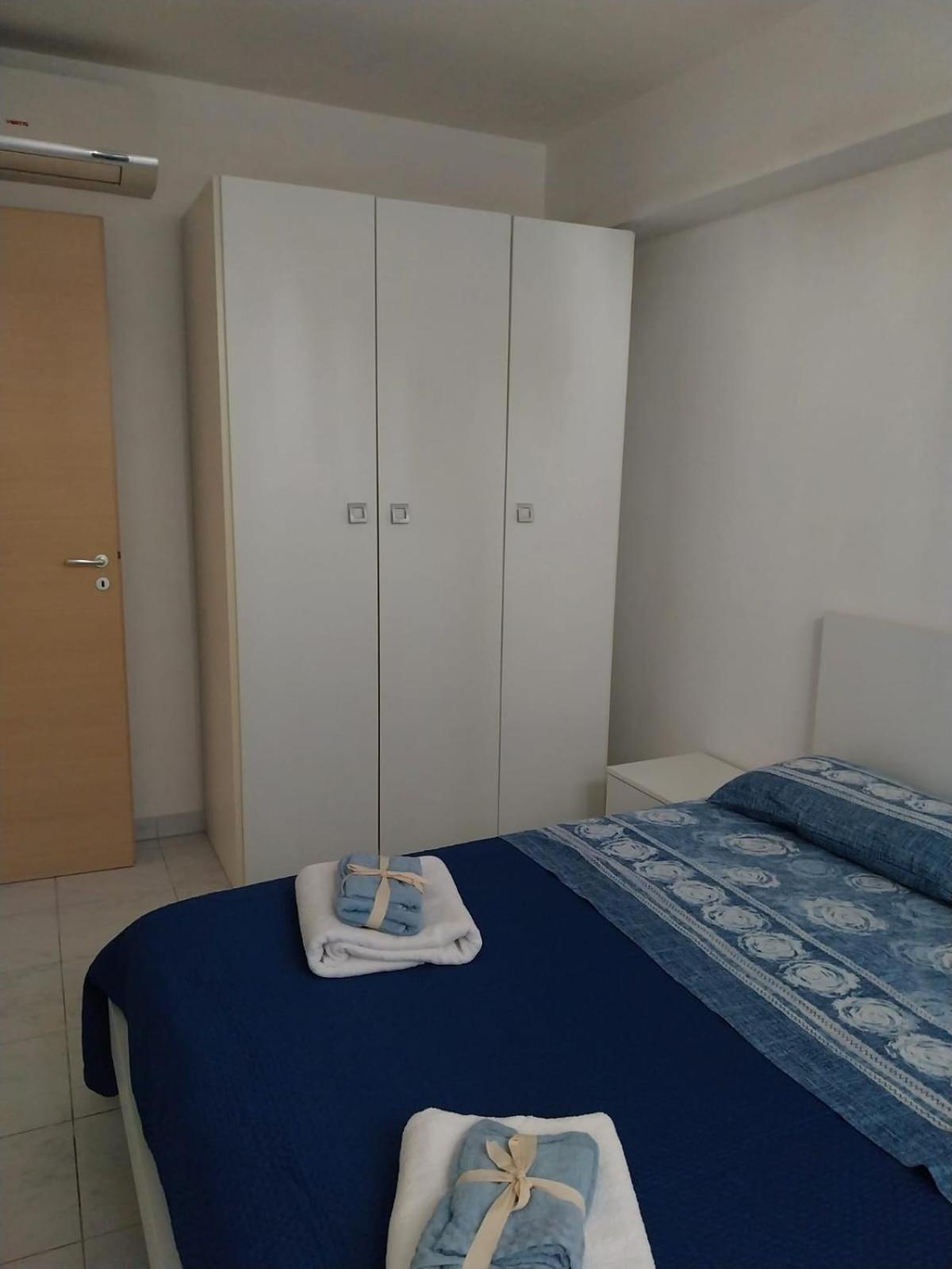 切萨雷奥港Holiday House公寓 外观 照片